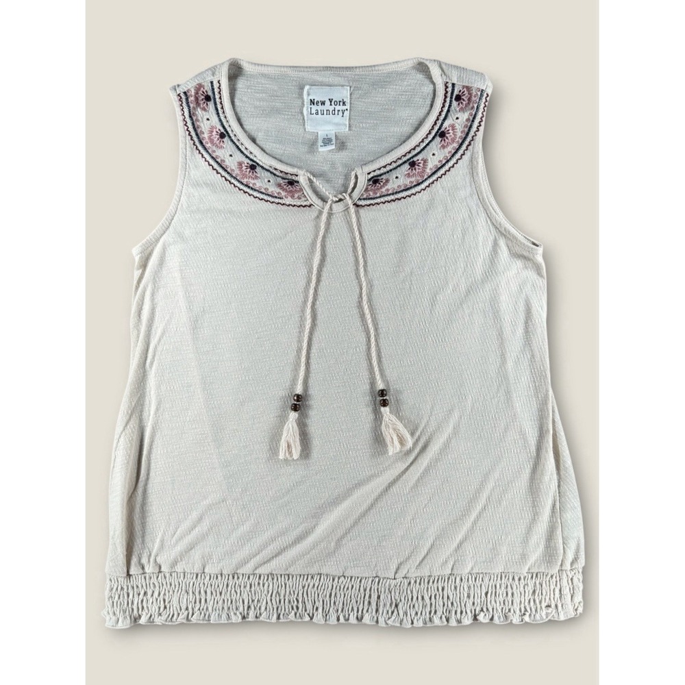 New York Laundry Boho Tank Top Womens Large Cream Embroidered Smocked‎ Hem Flaw